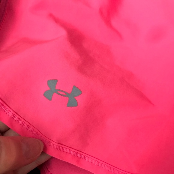Hot pink UA Under Armour running shorts - Picture 6 of 7